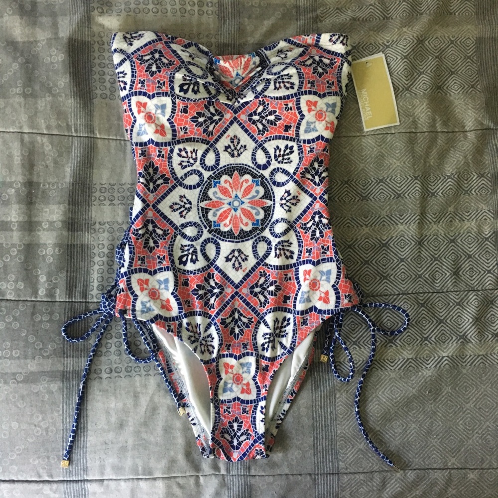 One piece bathing suit